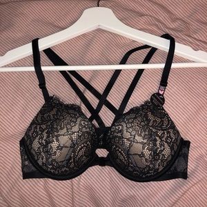 BNWT Victoria secret bombshell bra